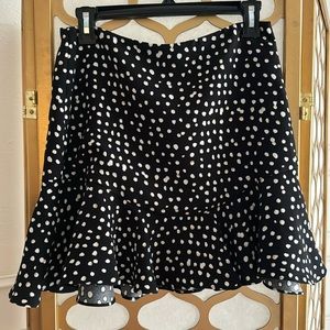 Banana republic black white and tan polka dot skirt size 0